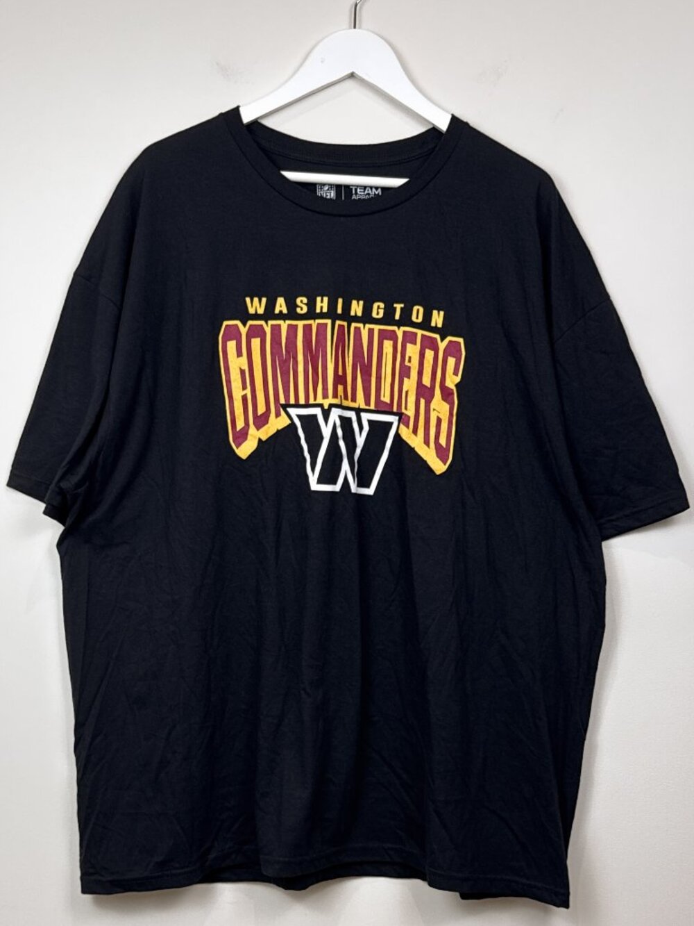 NFL Team Apparel Washington Commanders Mens 3XL Black Graphic T-Shirt